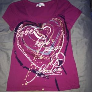 Lei shirt